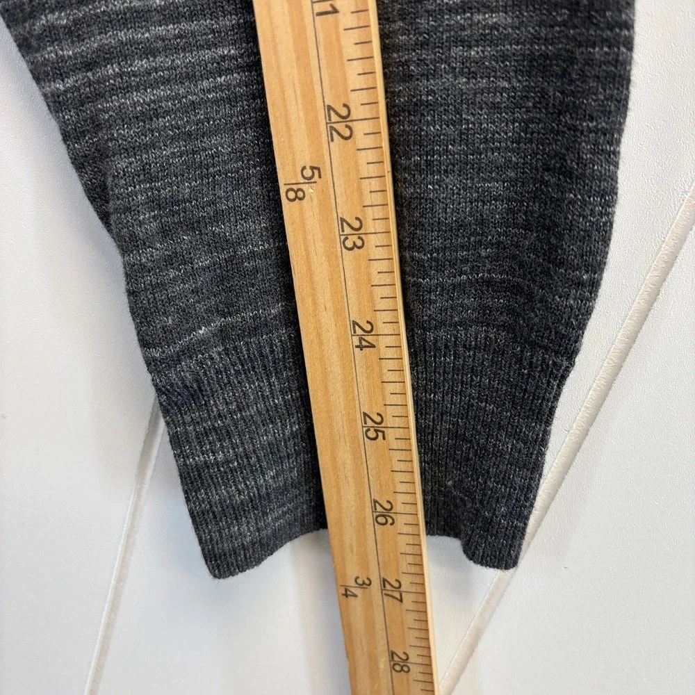 Perry Ellis Mens V-Neck Preppy Striped V-Neck Sweater Size L Business Casual - Picture 6 of 8